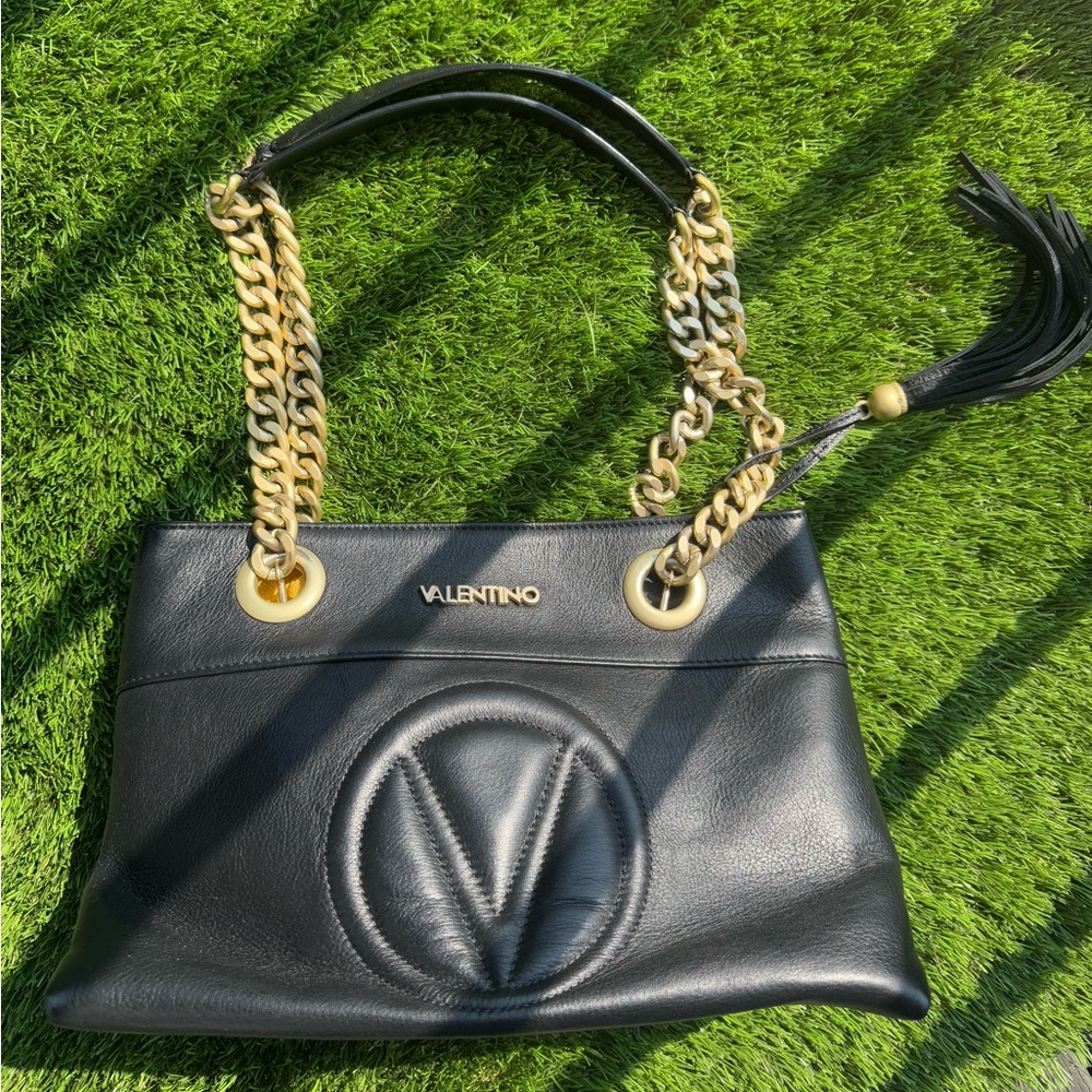 VALENTINO BY MARIO VALENTINO Kali Leather Shoulder Bag in Black - Picture 3 of 12